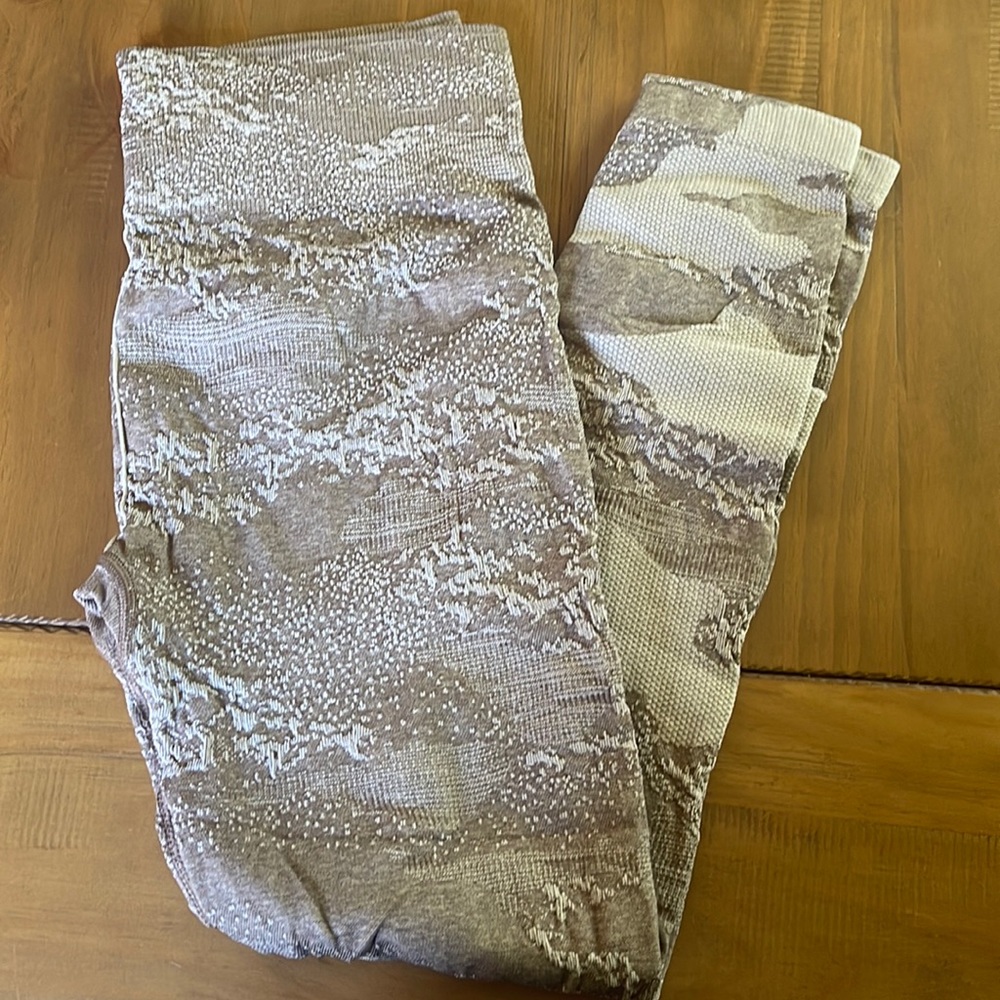 Tan camo leggings